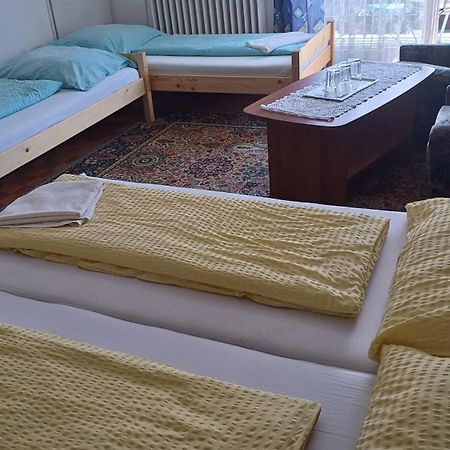 Отель Open Vendeghaz Шопрон Экстерьер фото